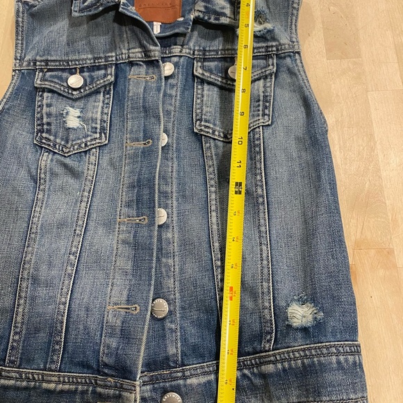 Greywire New York distressed denim vest size Small. {220} - Picture 5 of 10